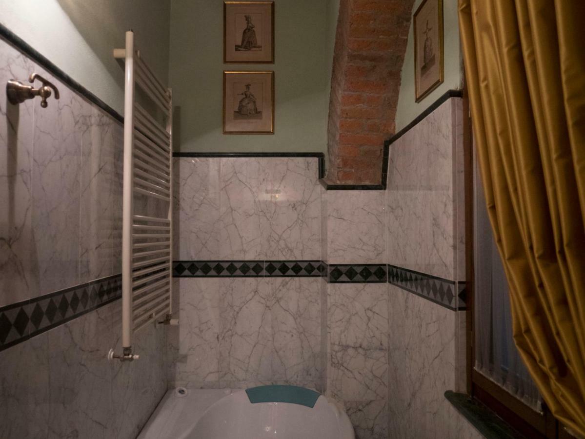 Apartmán Broletto 26 Milán Exteriér fotografie