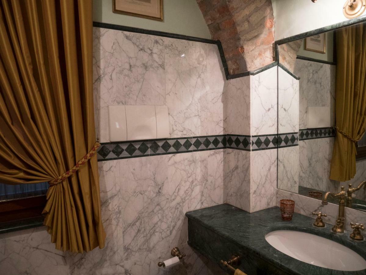 Apartmán Broletto 26 Milán Exteriér fotografie