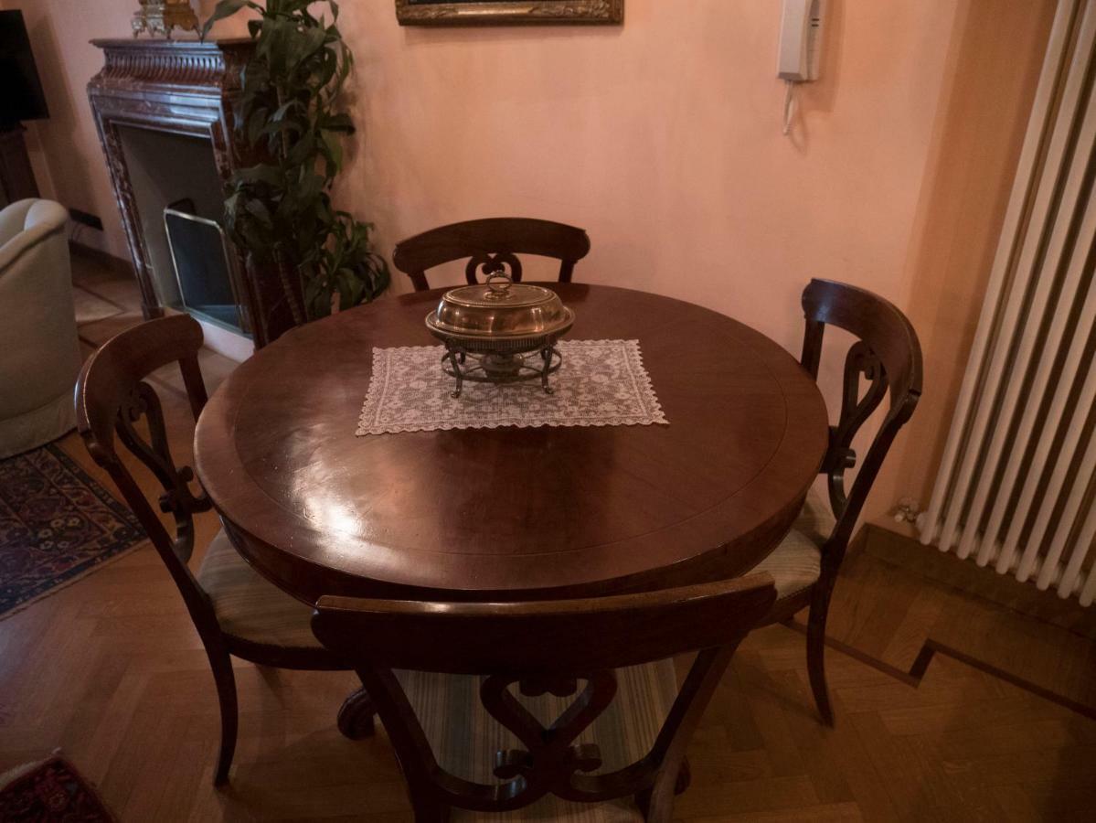 Apartmán Broletto 26 Milán Exteriér fotografie